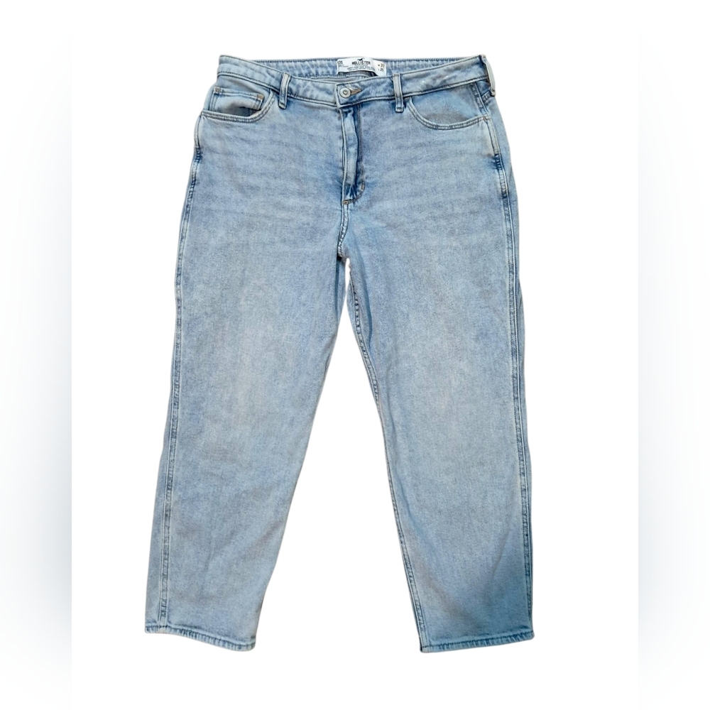 Hollister Curvy High Rise Mom Jeans